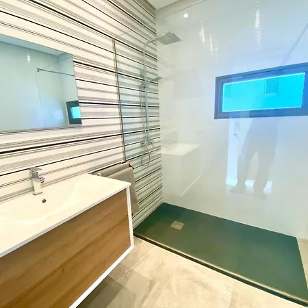 Luxury Olivia 3 Beds - 3 Baths 卡门港