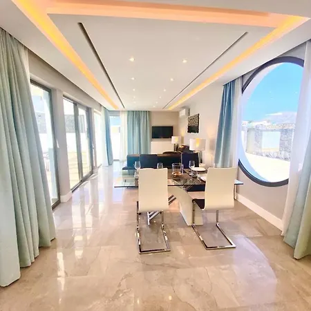 Luxury Olivia 3 Beds - 3 Baths 卡门港