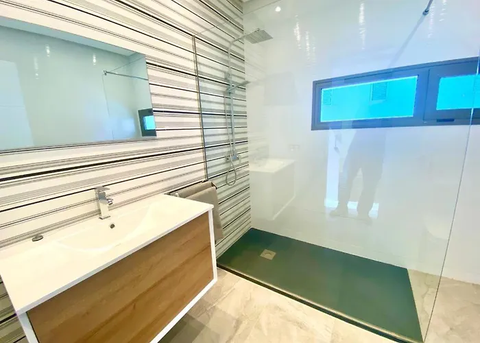 Luxury Olivia 3 Beds - 3 Baths 卡门港