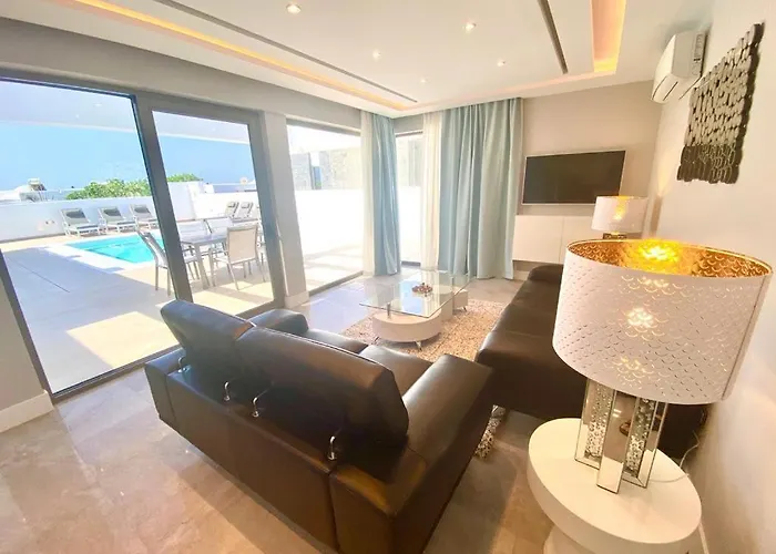 别墅 Luxury Olivia 3 Beds - 3 Baths *