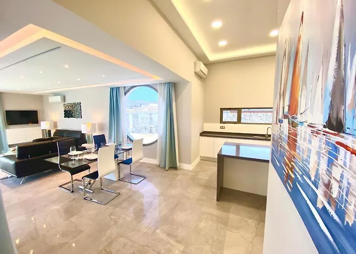 Luxury Olivia 3 Beds - 3 Baths * 卡门港